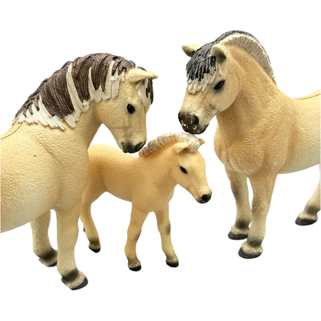 Schleich Farm World Vuonohevosten perhe - Second Hand