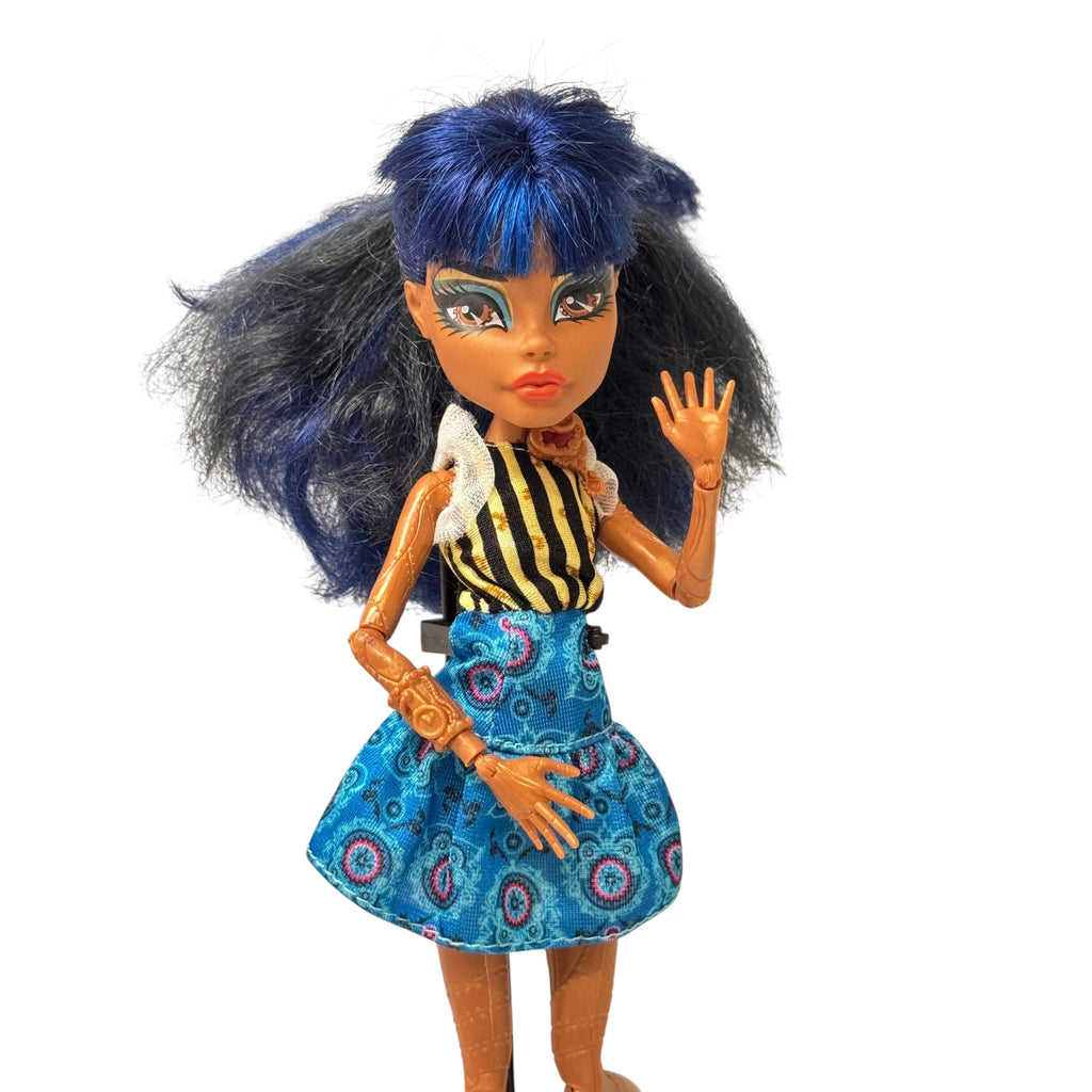 Monster High Coffin Bean Robecca Steam nukke