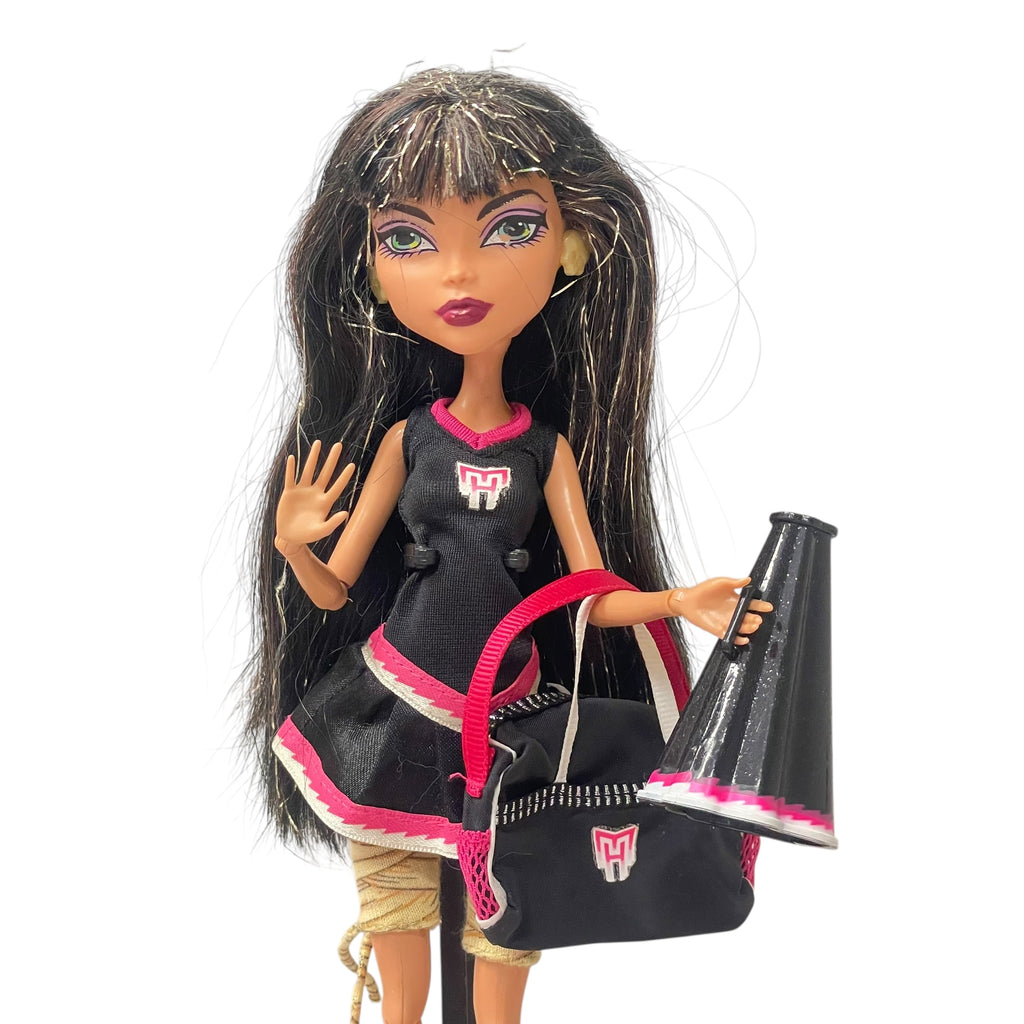Monster High Fearleading Cleo De Nile nukke ja teline