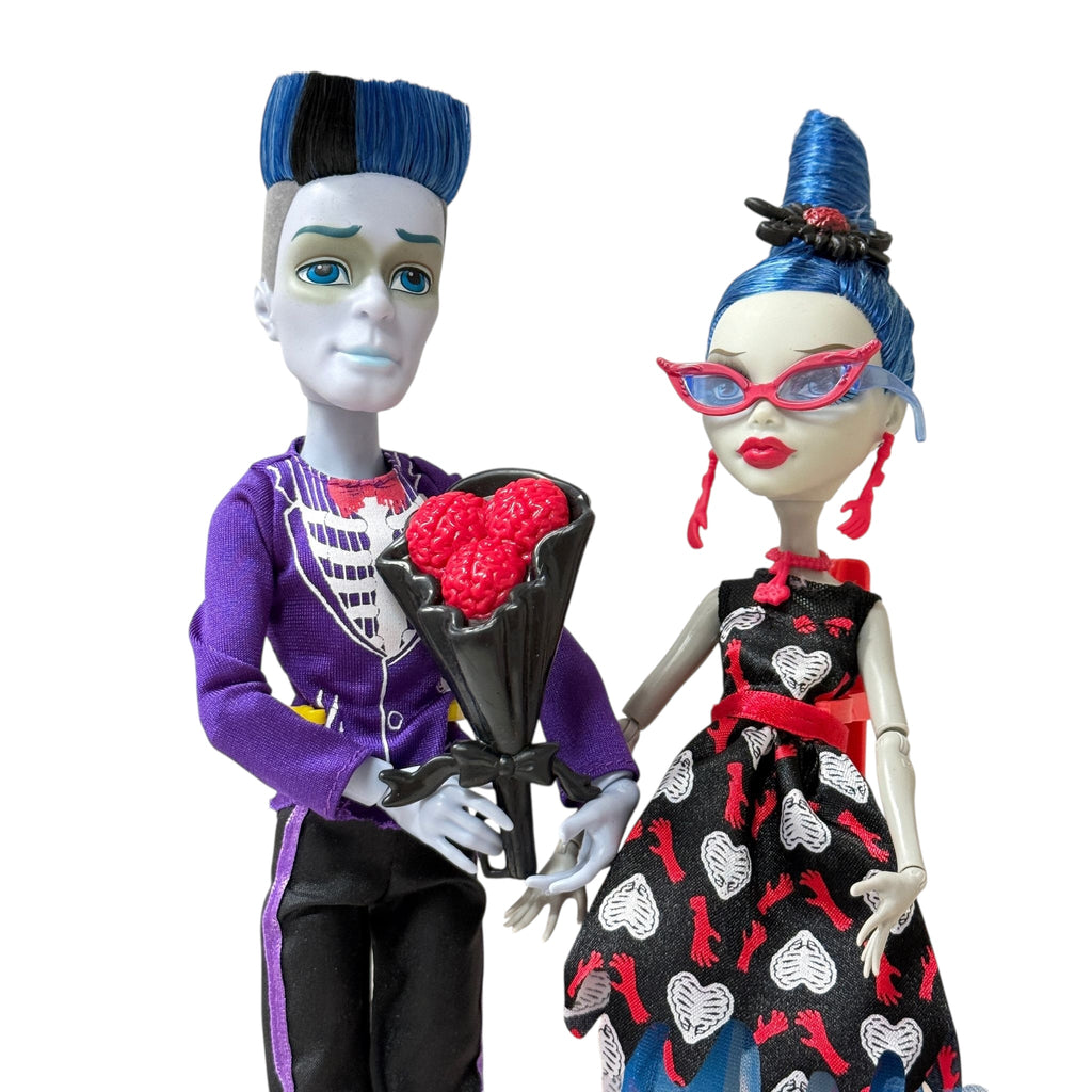 Monster High Love's Not Dead Ghoulia Yelps ja Slo Mo nuket, 2kpl
