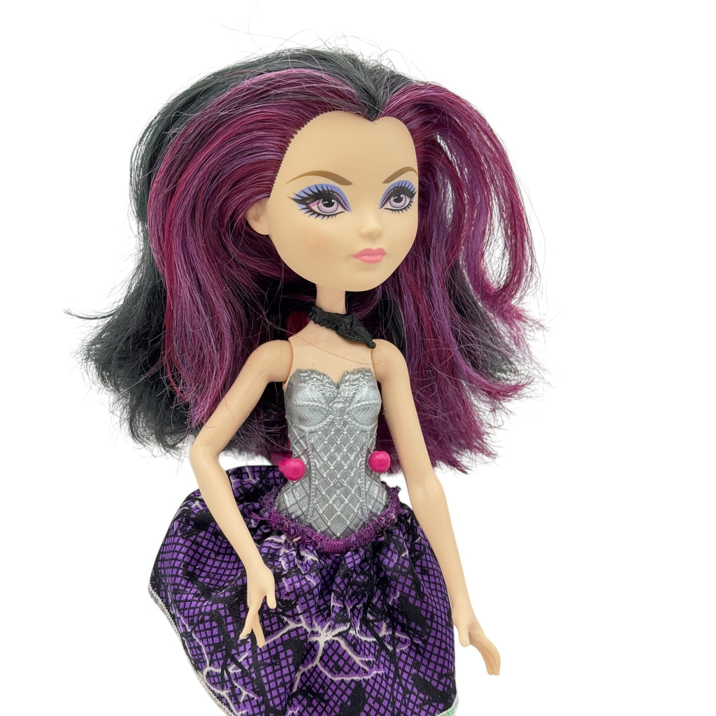 Ever After High Raven Queen nukke