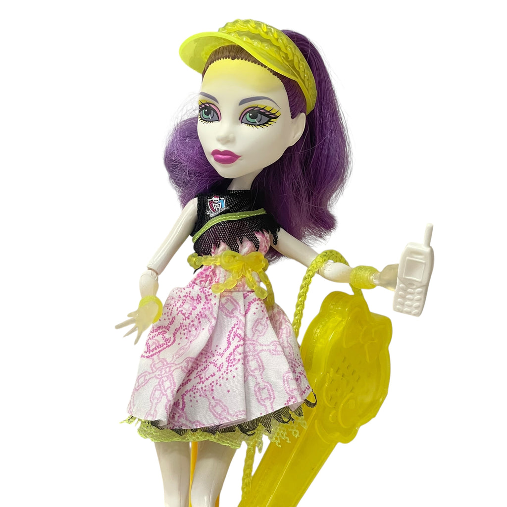 Monster High Ghoul Sports - Spectra Vondergeist nukke