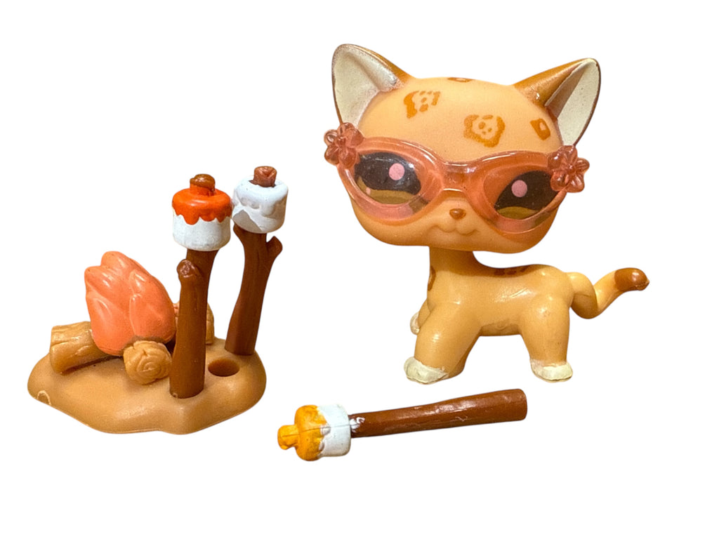 LPS seisova kissa #1120