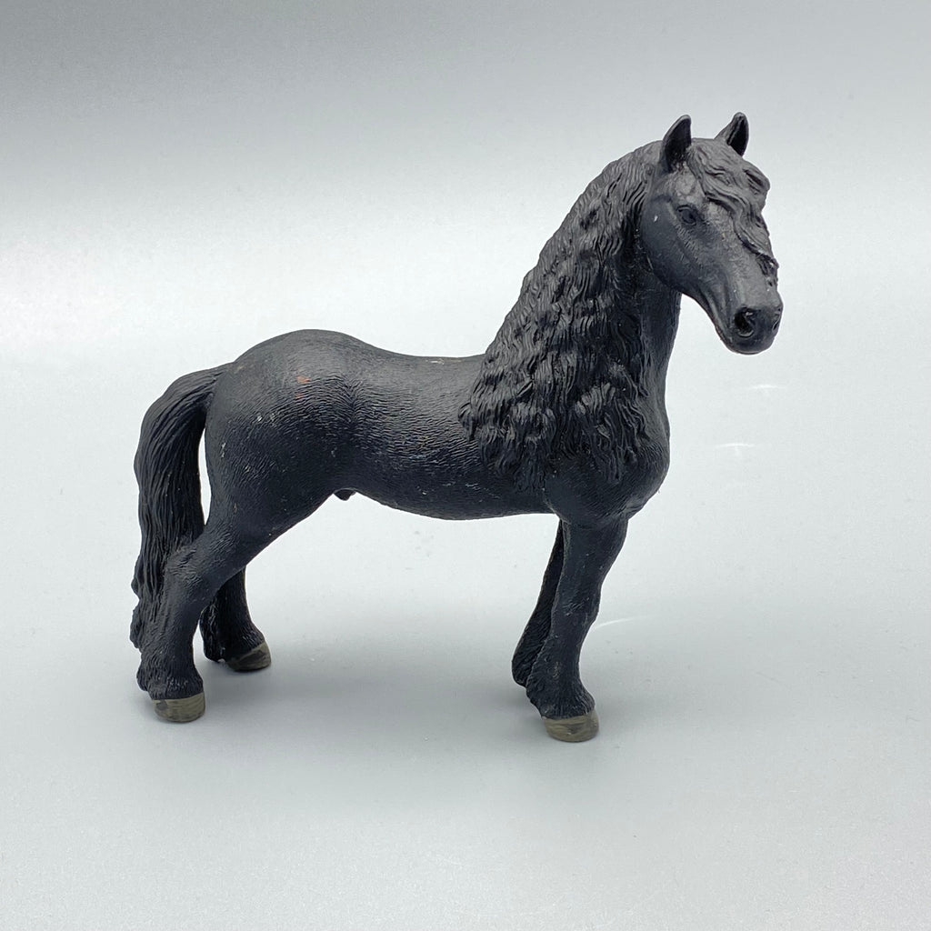 schleich-horse-club-friisil-inen-hevonen-flea-lelukauppa